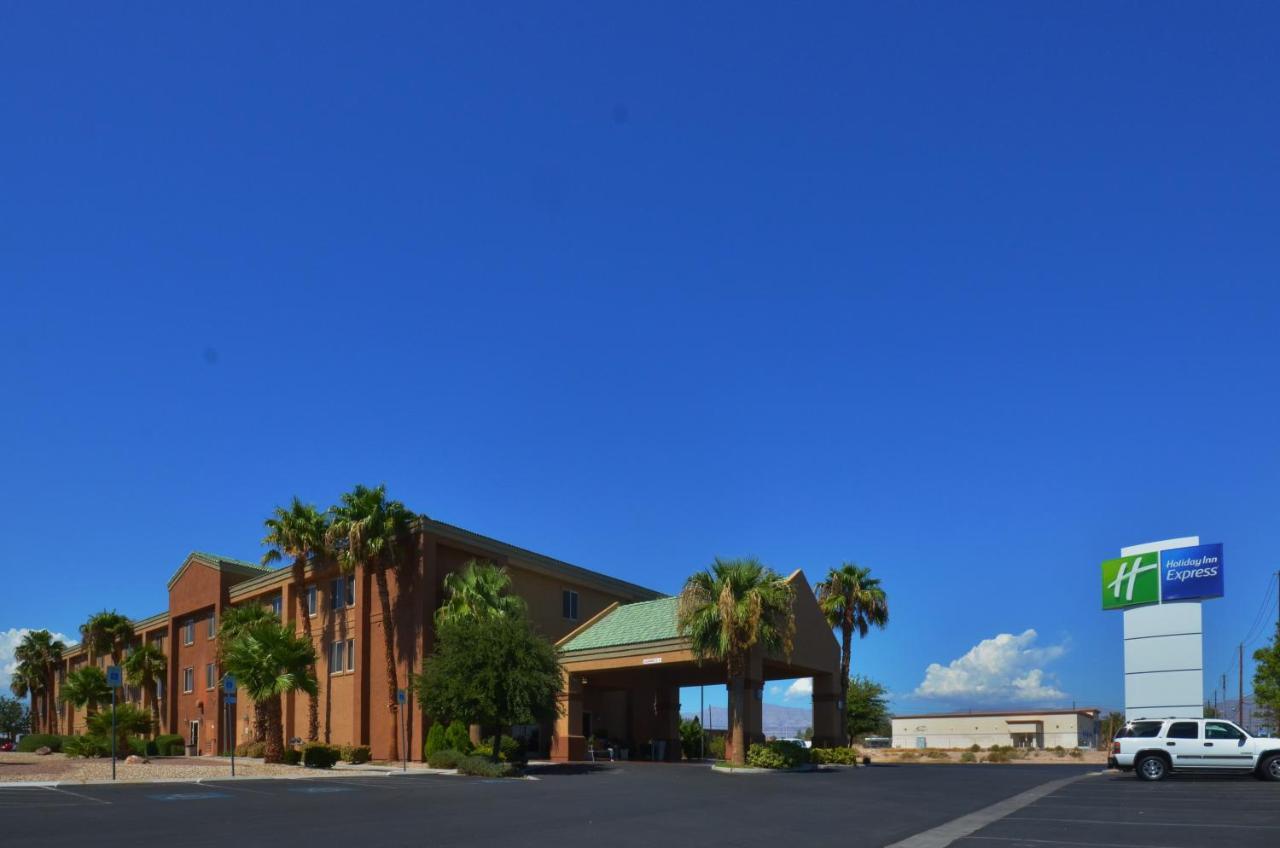 Holiday Inn Express Las Vegas-Nellis By Ihg Exterior photo
