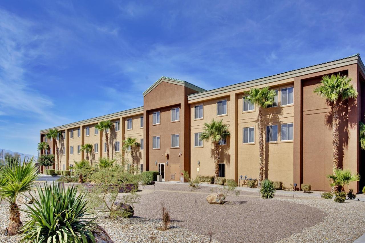 Holiday Inn Express Las Vegas-Nellis By Ihg Exterior photo