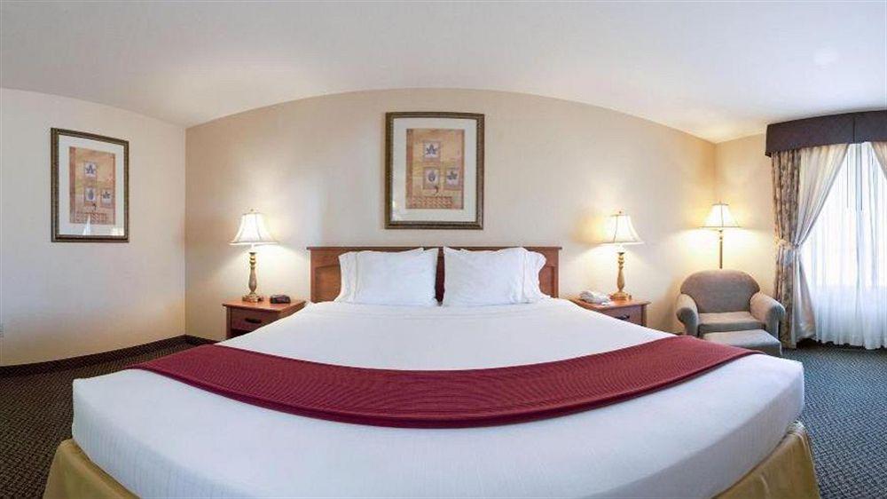 Holiday Inn Express Las Vegas-Nellis By Ihg Exterior photo