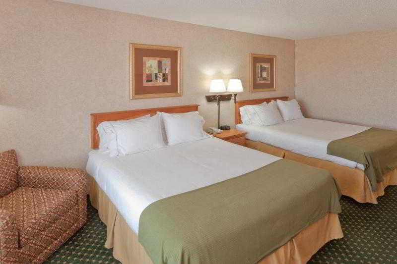 Holiday Inn Express Las Vegas-Nellis By Ihg Exterior photo