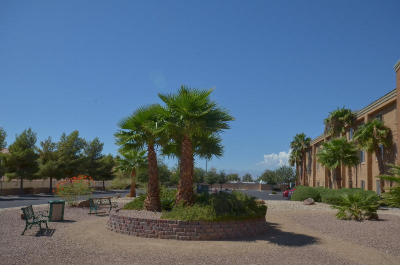 Holiday Inn Express Las Vegas-Nellis By Ihg Exterior photo