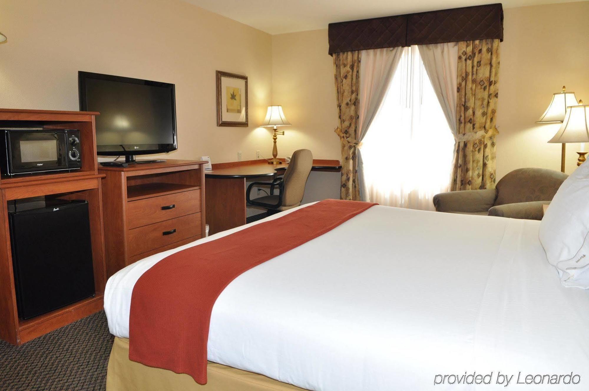 Holiday Inn Express Las Vegas-Nellis By Ihg Exterior photo